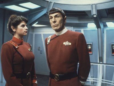 ST2_Kirstie Alley and Leonard Nimoy.jpg