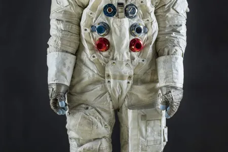 In 2019, 50 years after the Apollo 11 moon landing, Neil Armstrong’s spacesuit stands as one of the most significant artifacts in the world.
