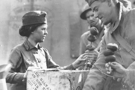 Women of the Salvation Army relied on ingenuity to serve up thousands of donuts to WWI soldiers. 
