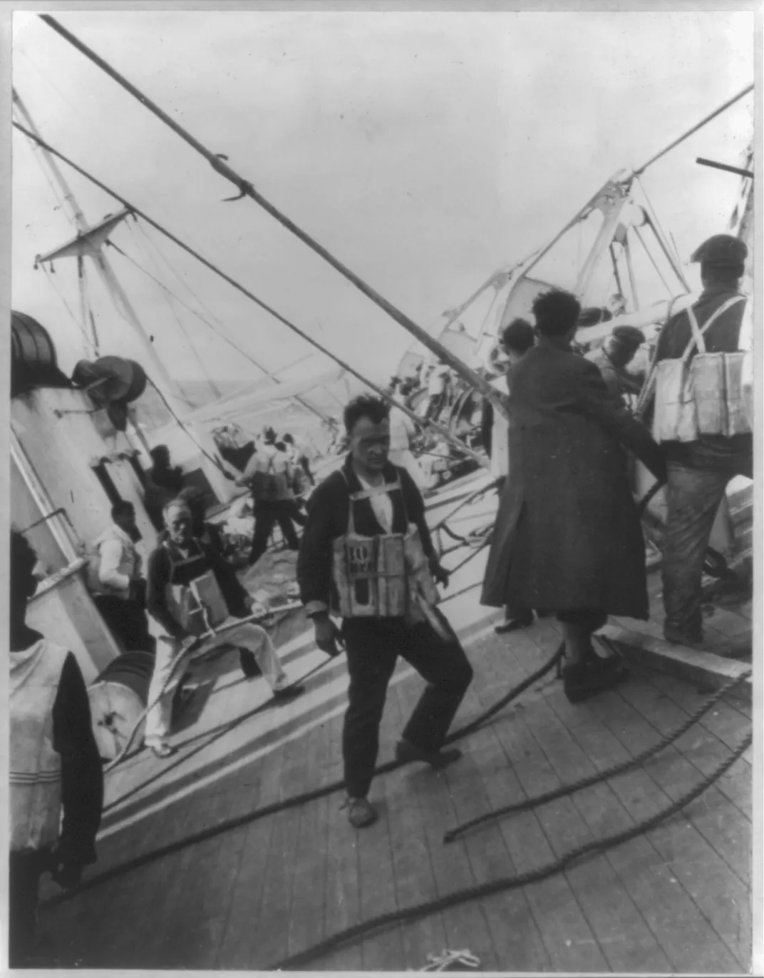 The crew and passengers of the Vestris try to lower lifeboats from the port side of the ship on November 12, 1928.