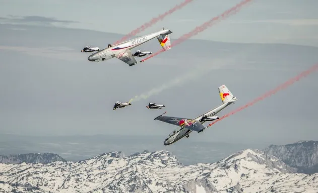 20120519_wingsuits.jpg