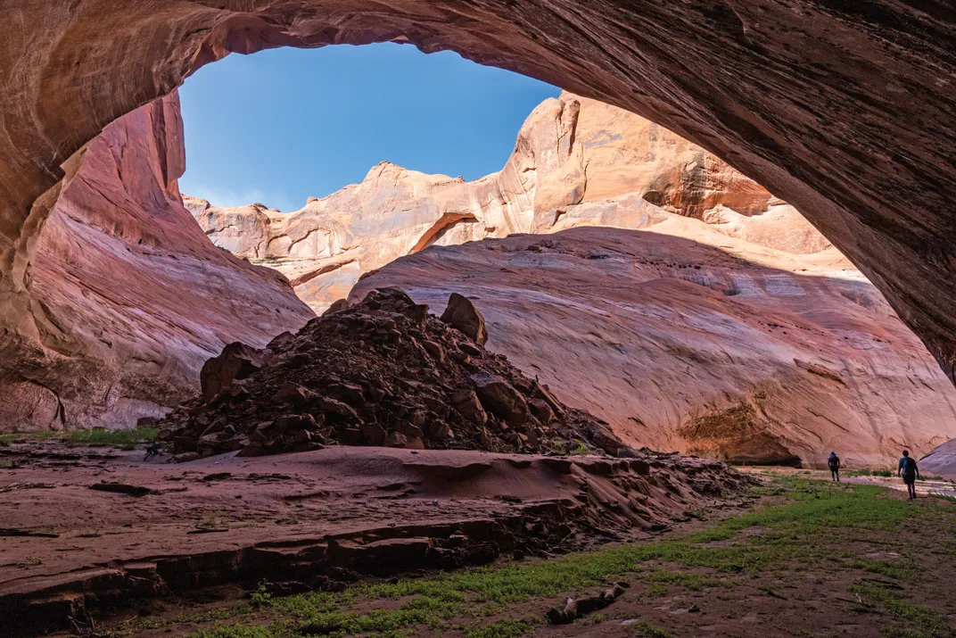 A large alcove