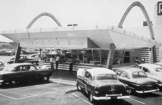 Googie-style McDonald’s in Downey, California (1953)