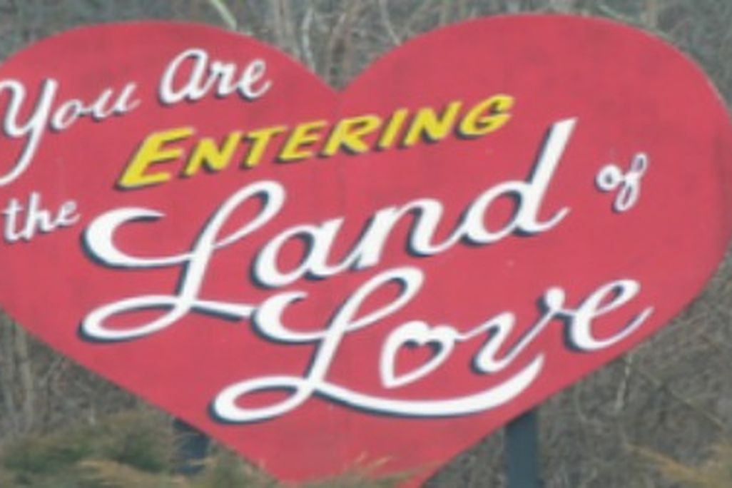 A few old honeymoon hotels linger on in the Pennsylvania Poconos.