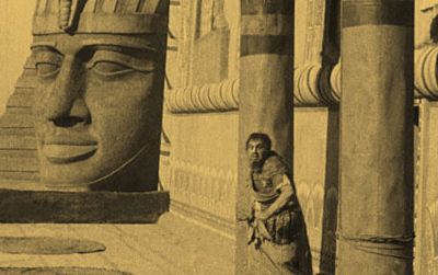 Emil Jannings in Ernst Lubitsch's The Loves of Pharaoh