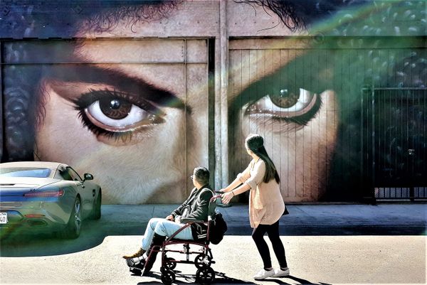 Staring at the staring eyes in a street art in Alameda St, Los Angeles thumbnail