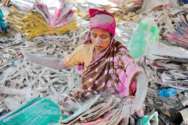 Women Worker thumbnail