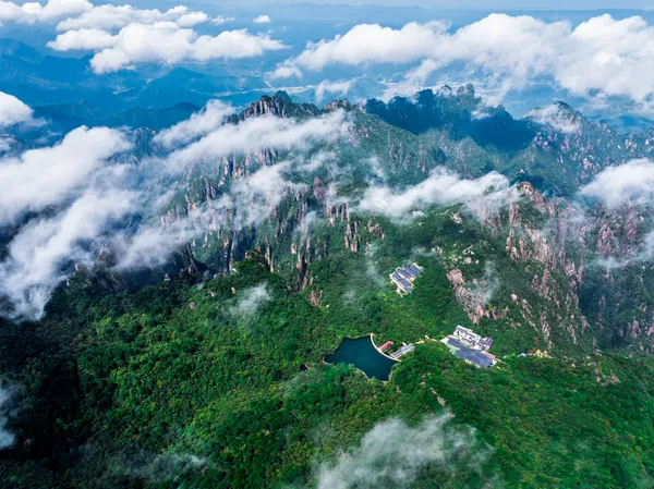 Mountains shrouded in mist thumbnail