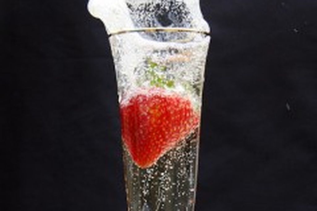 20110520102314champagne-240x300.jpg