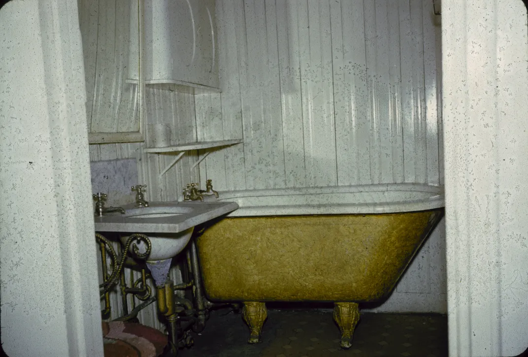 The bathtub that Taft supposedly got stuck in at the Windsor Hotel in Denver