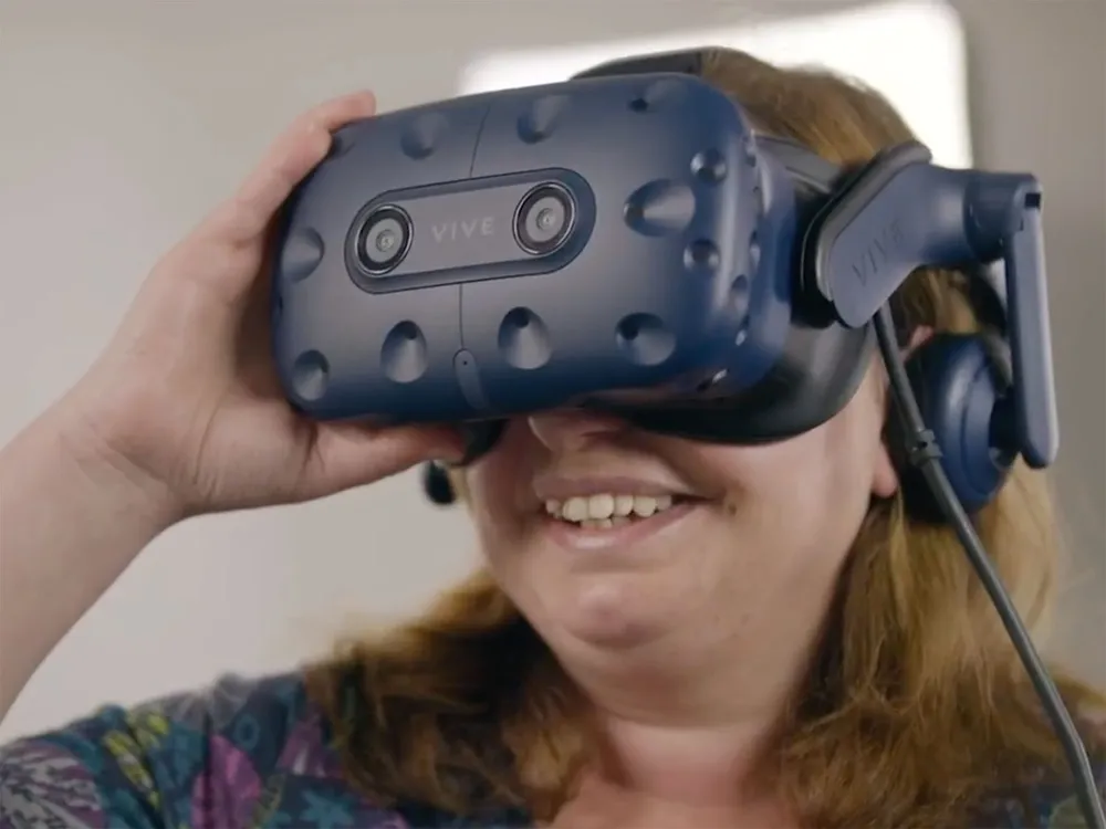 Patient Using Virtual Reality