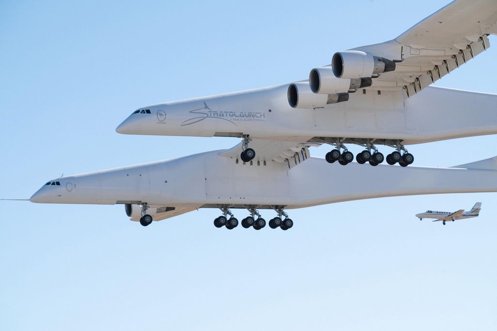 Stratolaunch airplane