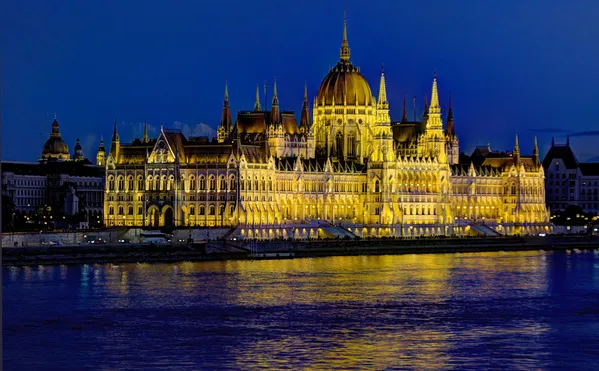 Hungarian Parliament Building thumbnail