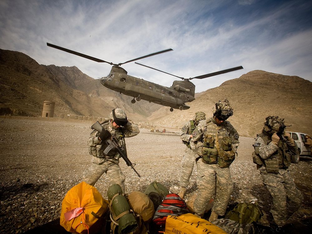 chinook helicopter afghanistan