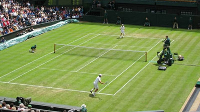 Why do they play on a grass surface at Wimbledon? - AS USA