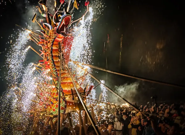 The dragon soars in the prosperous era thumbnail