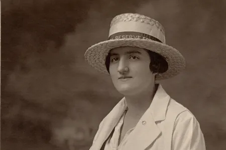 Ruth (Woodworth) Creveling, US Navy Yeoman (F), 1917-1920