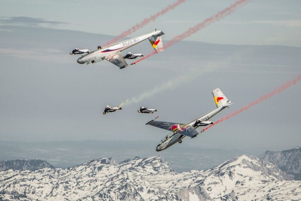 20120519_wingsuits.jpg