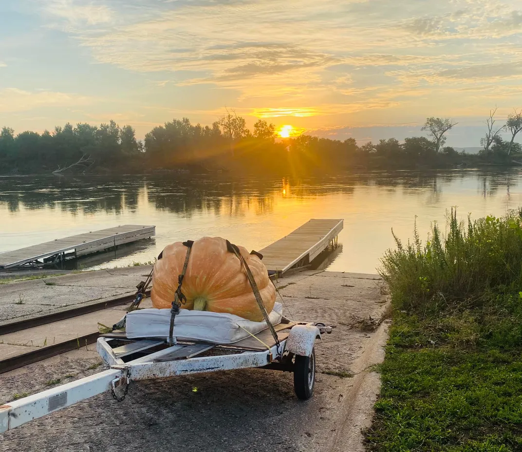 The pumpkin by the dock