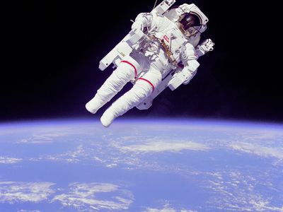 Scans of the astronaut&#39;s neural networks were taken before they blasted off into space, as soon as they landed safely back home, and some cosmonauts had an additional brain scan seven months after their return to Earth. (Pictured: Astronaut Bruce McCandless II during an untethered spacewalk in 1984)
&nbsp;