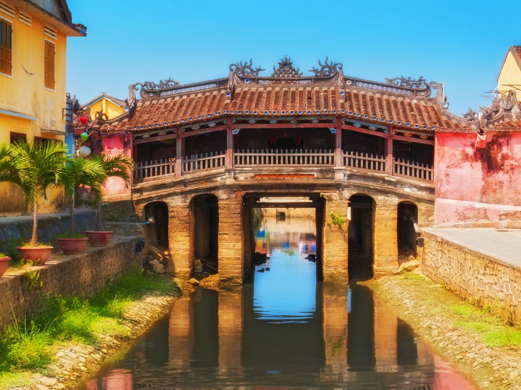 Historic Japanese bridge, Hoi An
