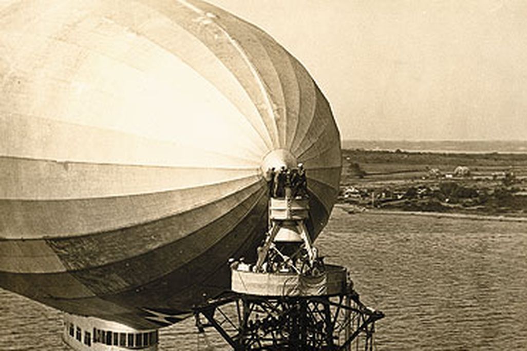 Where do you park a zeppelin (here, the Navy airship <i>Los Angeles</i>)? On a seven-story-high mooring mast.