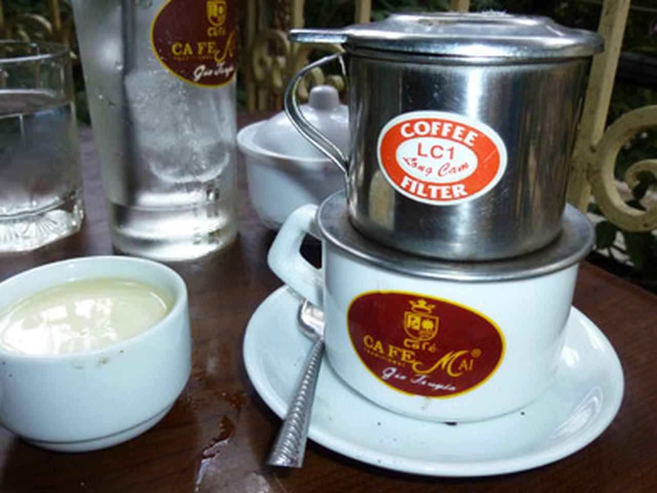 20110707094007Weasel-Coffee-