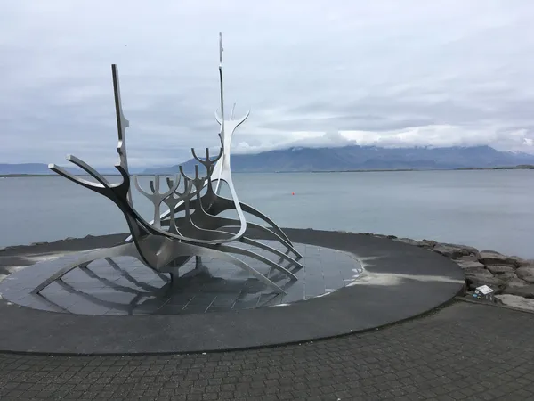 Looking Forward thumbnail