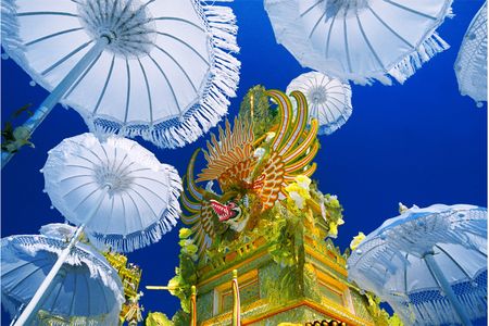 GRAND PRIZE WINNER
Bali cremation

