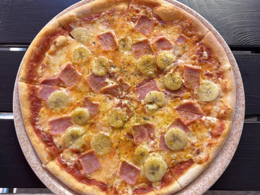 banana curry pizza