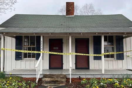 The former Aunt Fanny&#39;s Cabin in Smyrna, Georgia, will be demolished if no one comes forward with money to move it.