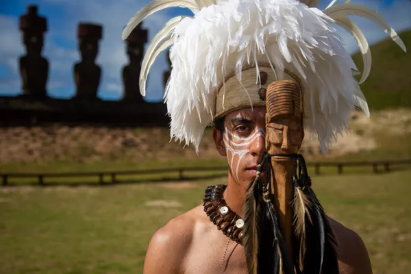 Rapanui Dancer and Moai thumbnail