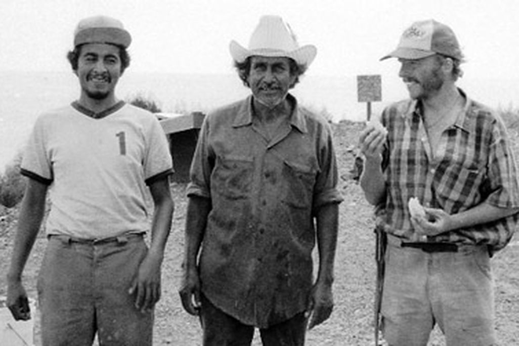 20111117024012Friendliness-in-The-Fish-Camps1.jpg