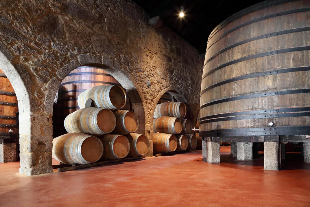 Traditional port barrels, Porto