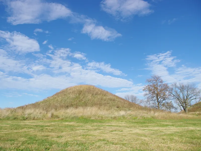 Roundtop Mound Part of Cahokia Mounds, located in Collinsville ...