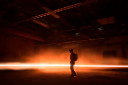 CARNE y ARENA, 2017. A user in the experience. 