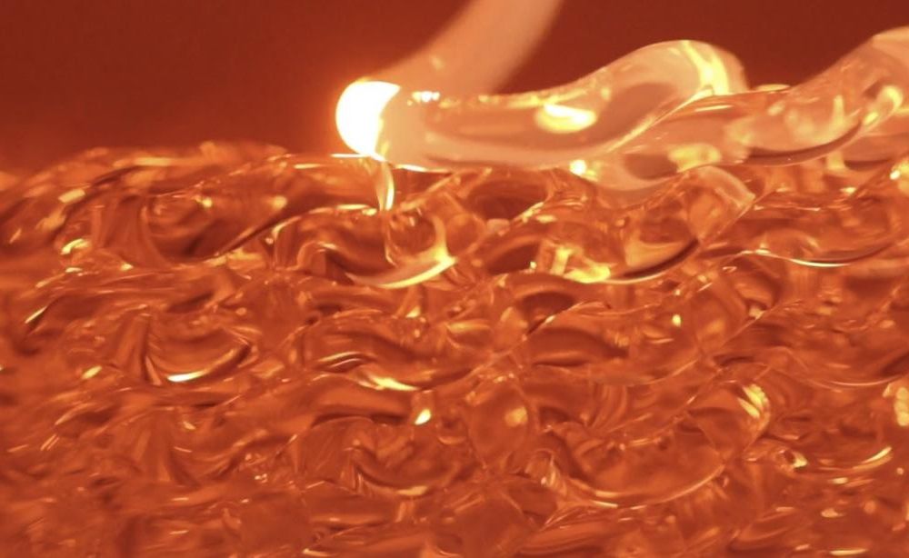 3D printed molten glass