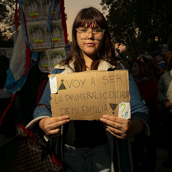 Manifestantes en Mar del Plata thumbnail