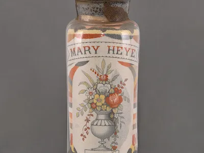 Clemens Mary Heye bottle