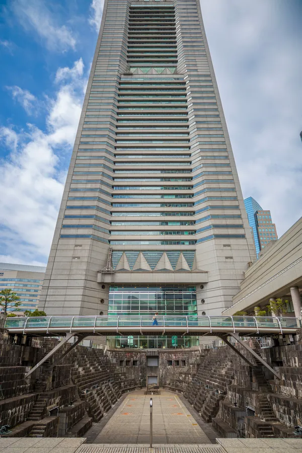 The tallest building in eastern Japan thumbnail