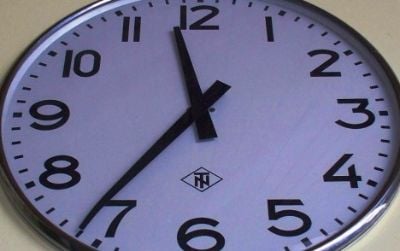 A growing number of clocks automatically synchronize with a radio signal and don't have to be adjusted for Daylight Saving Time. How do they work?