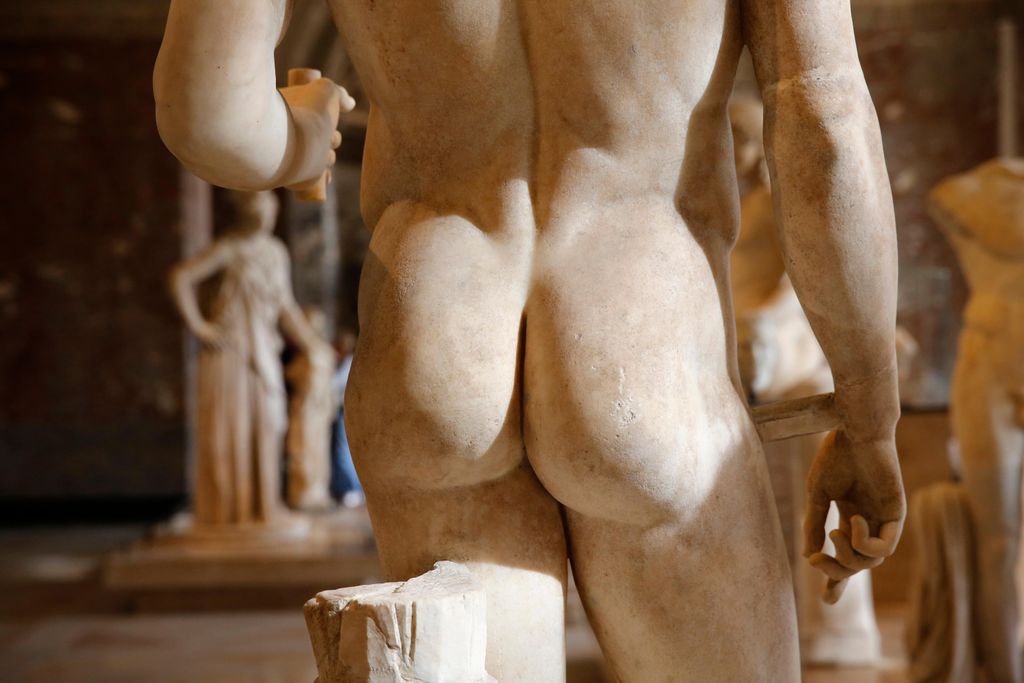 Statue Butt