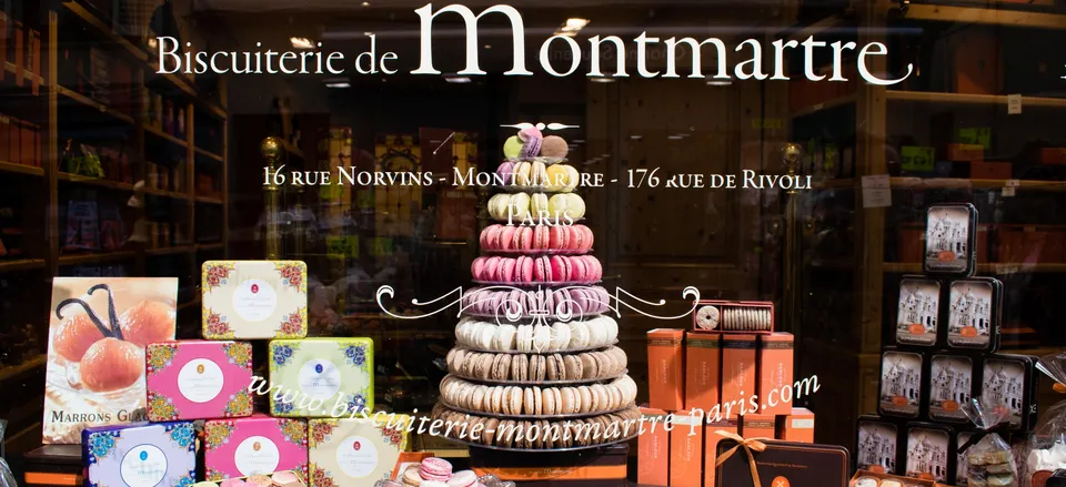  Macaroon shop window in Montmartre 
