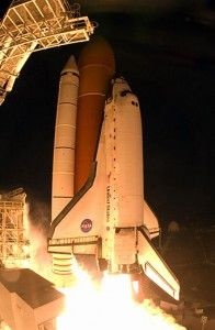 20110520110739NASA-Space-Shuttle-Discovery-196x3001.jpg