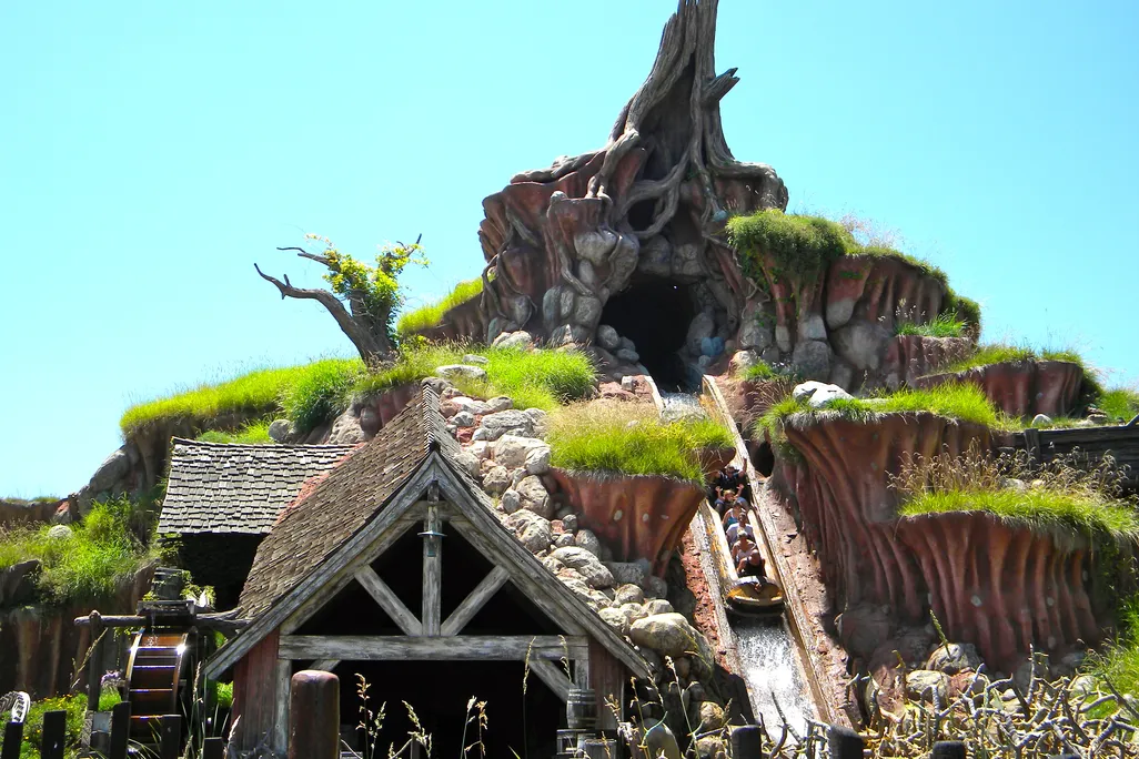 Splash Mountain ride at Disneyland 