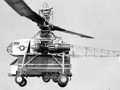 The tall landing gear struts theoretically enabled the XH-17 to carry Army tanks to remote sites, but low range and high fuel consumption grounded that mission.