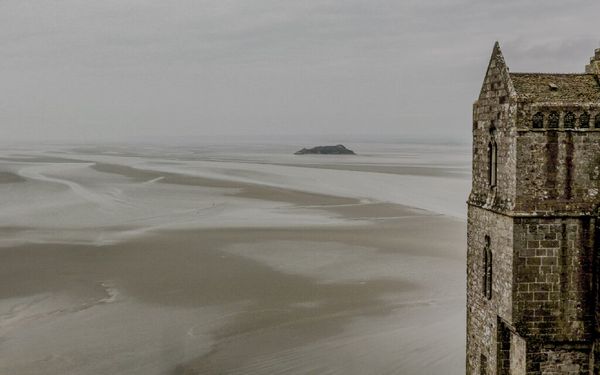 Expansiveness of Mont St Michel flat seabed at low tide thumbnail