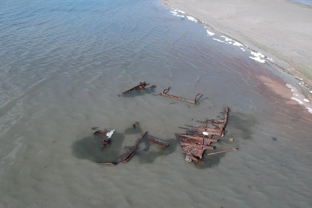 Great Salt Lake shipwreck