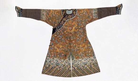 A man's robe from China, designed from 1796 to 1820, from the Cooper Hewitt collection. (Cooper Hewitt)