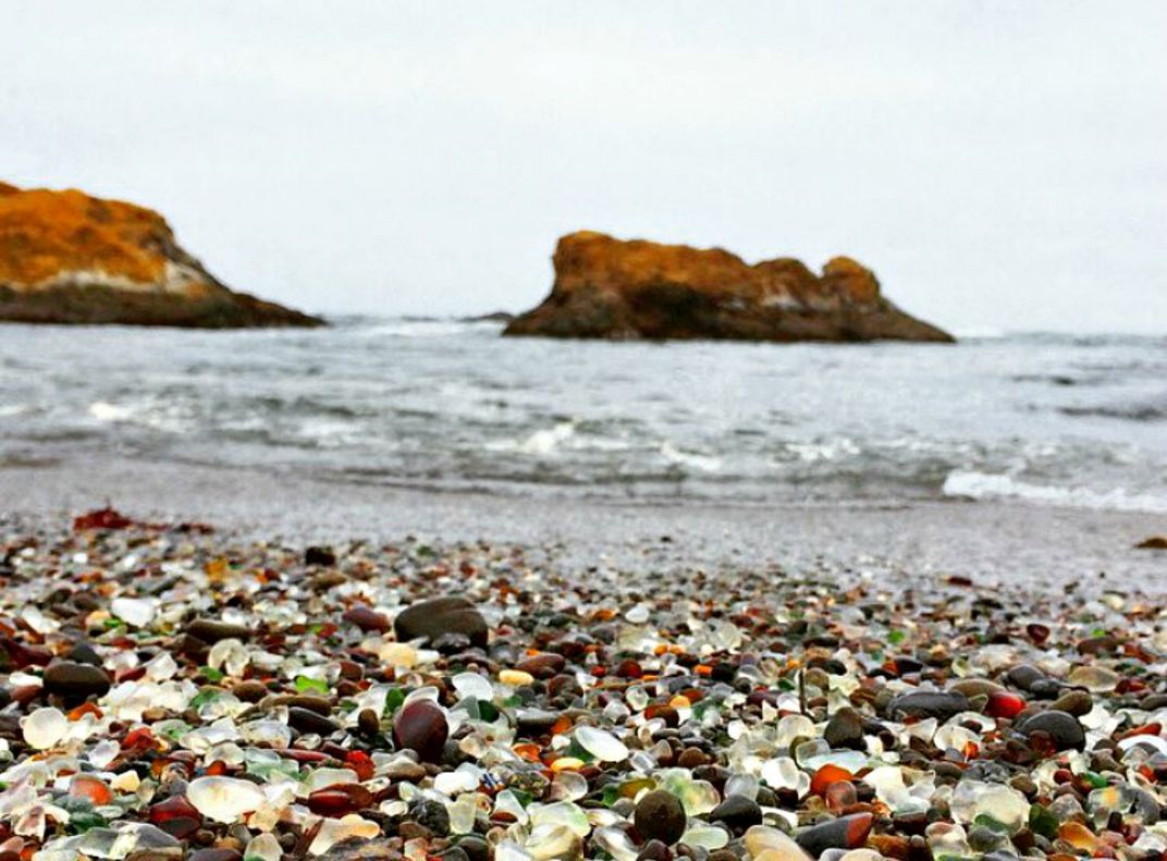 The glass beach at Fort Bragg. Smithsonian Photo Contest